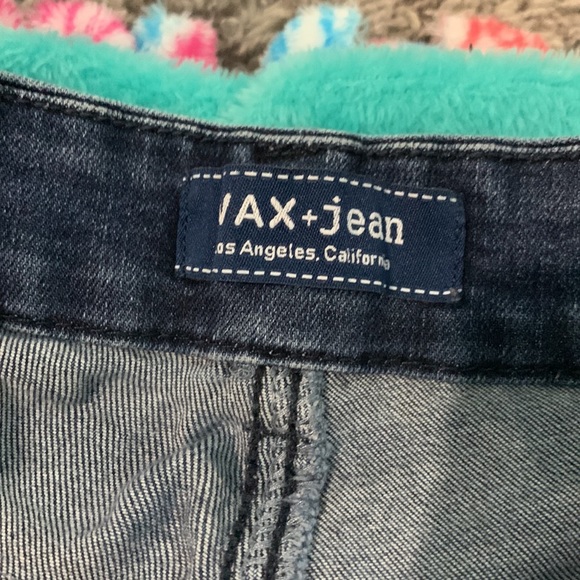 Naturally distressed jeans. - Picture 2 of 5